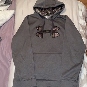 Under Armour hoodie